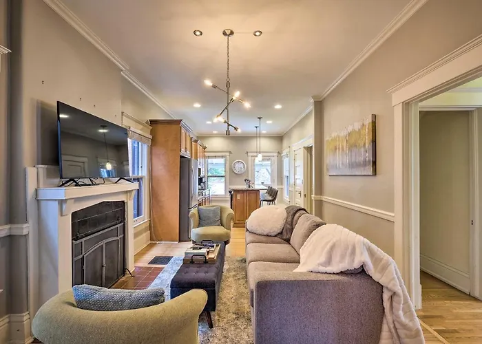 Louisville Home With Hot Tub In The Highlands!